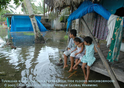 Extra high tide floods neighborhood